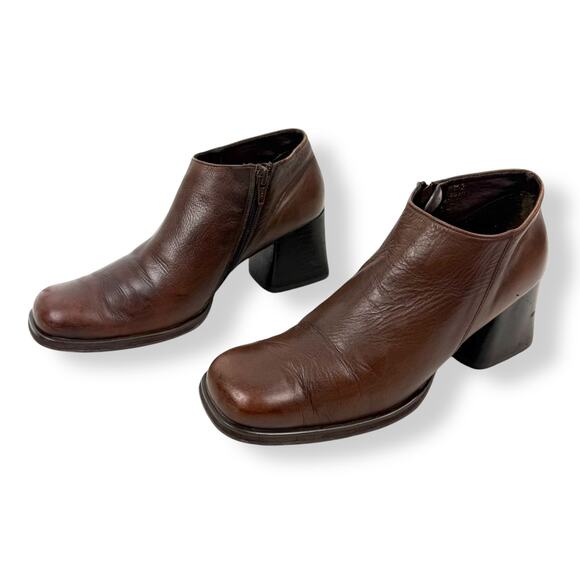 90's KENNETH COLE UNLISTED brown leather chunky heel square toe shoes - Picture 3 of 16